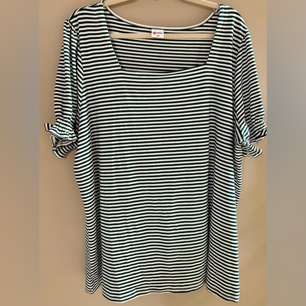 Cute 3X women’s short-sleeve stripe top, NWOT